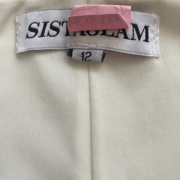 Chic Monochrome Floral Mini Dress - Picture 12 of 12